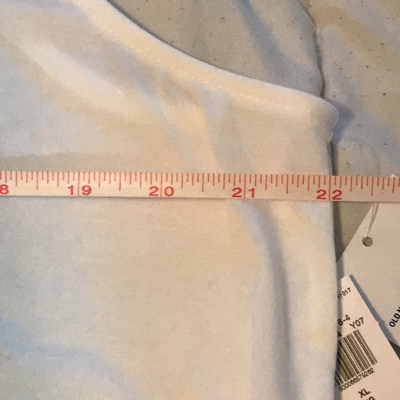 Old Navy Athletic tee Size XL - Picture 5 of 8